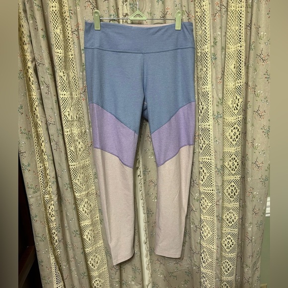 Outdoor Voices 7/8 Springs Tri-Color Block Leggings Lilac Lavender Dahlia Large - Picture 2 of 5
